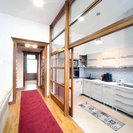 Virag Apartman Luxury Одореу Секуеш Екстериор снимка